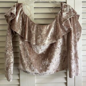 Acemi Velvet Ruffle Blouse